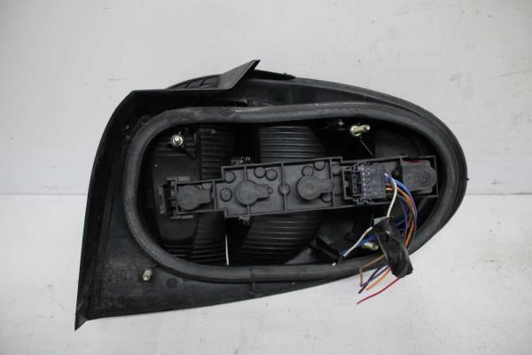 FEU ARRIERE GAUCHE RENAULT MEGANE CABRIOLET -10/2002 - Vue 2